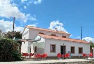 Albergue Mirador de Ribadiso