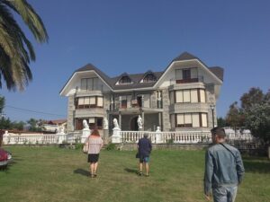 Hotel Antoyana – Best Elegant Garden Retreat