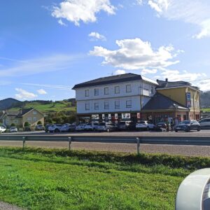 hostal el aparcamiento